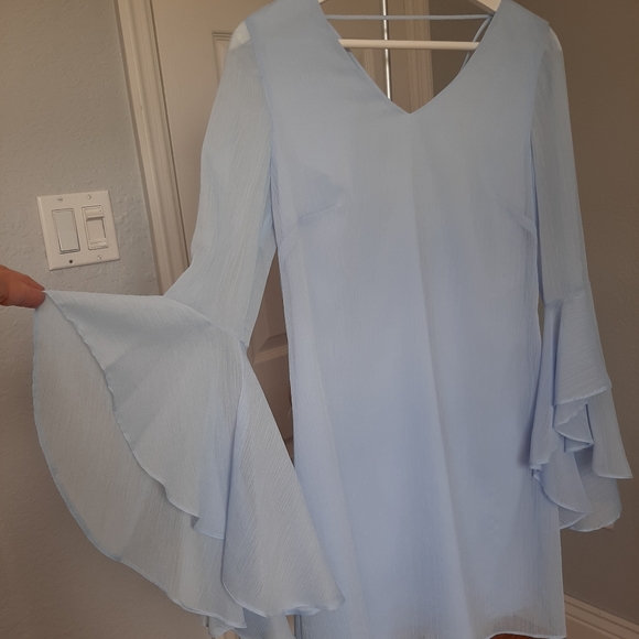 Dress - Picture 2 of 7